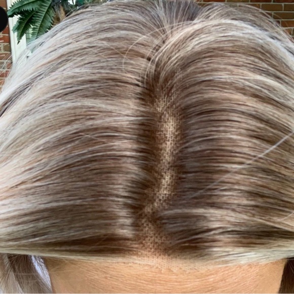 Blonde Hair Lox wig - Picture 2 of 3